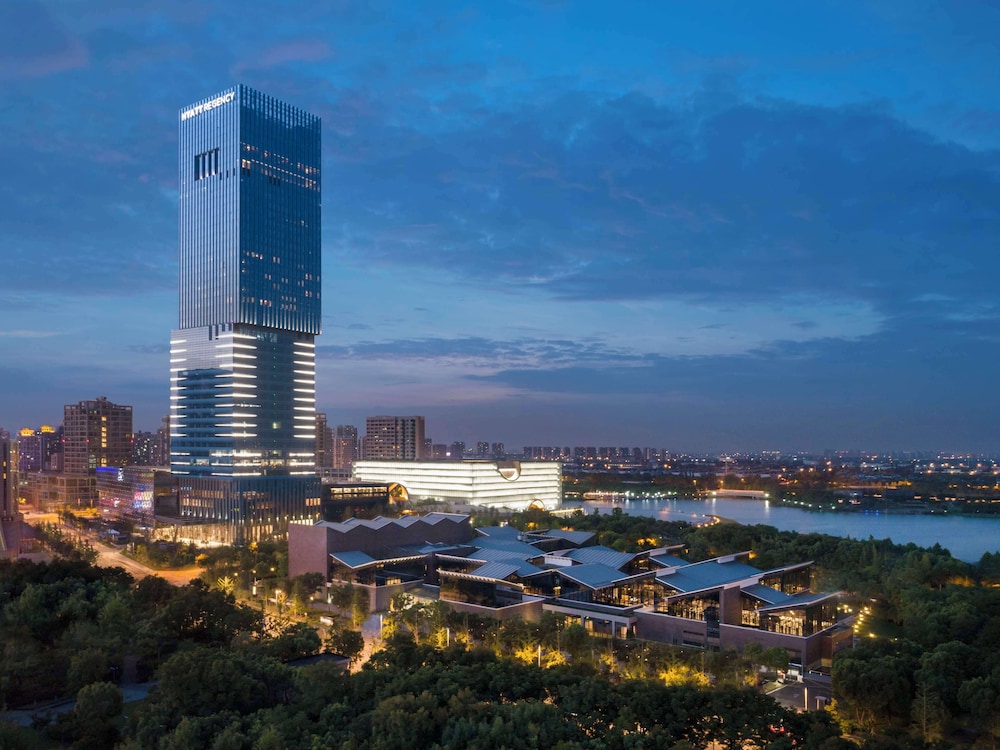 Hyatt Regency Shanghai Jiading 64/69