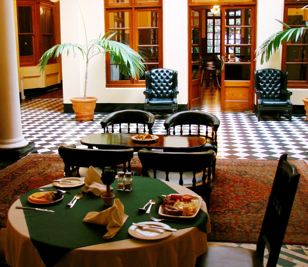 Durban Manor Hotel and Conference Centre 23/28