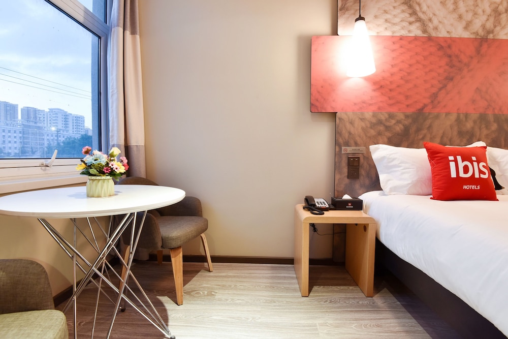 Ibis Lanzhou Customs House Hotel 20/32