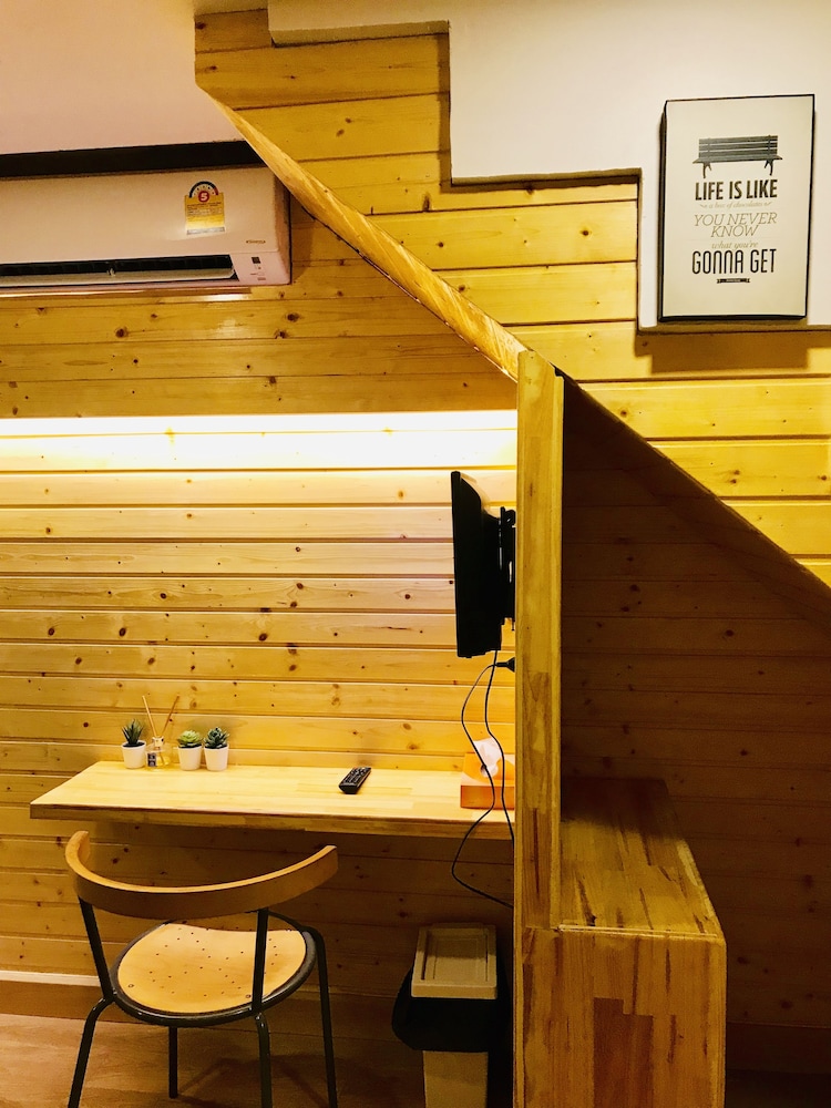 Blu Cabin Ari Stylish Gay Poshtel 62/73