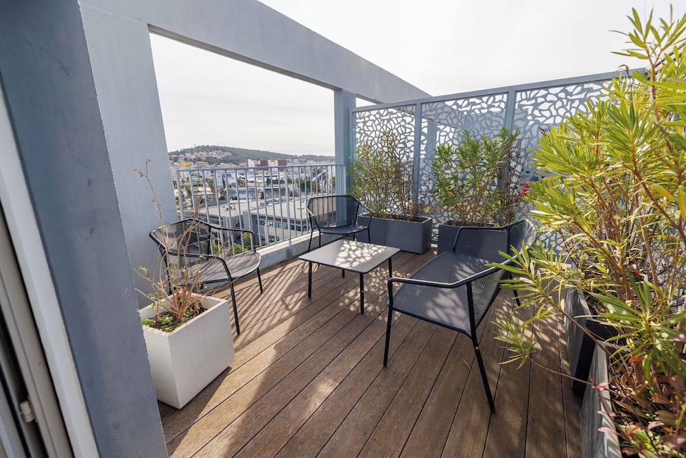 Ibis Toulon La Valette 37/71
