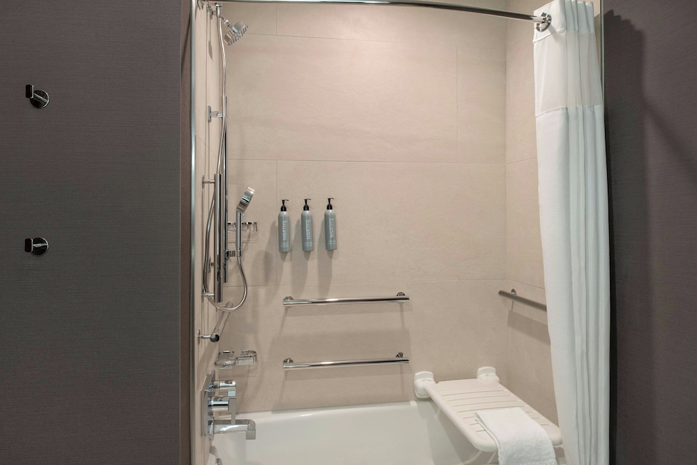 Courtyard By Marriott San Bernardino Loma Linda 43/45