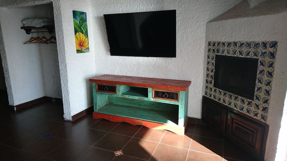 Las Rocas Resort Spa 5/50