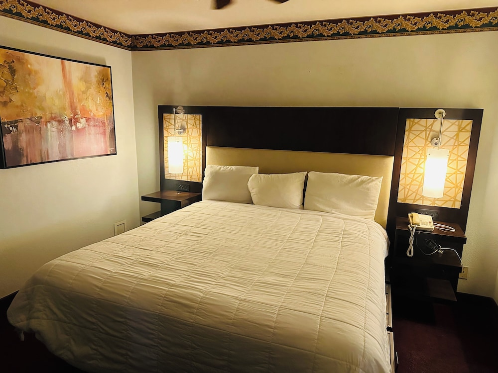 The Executive Inn Suites 29/67