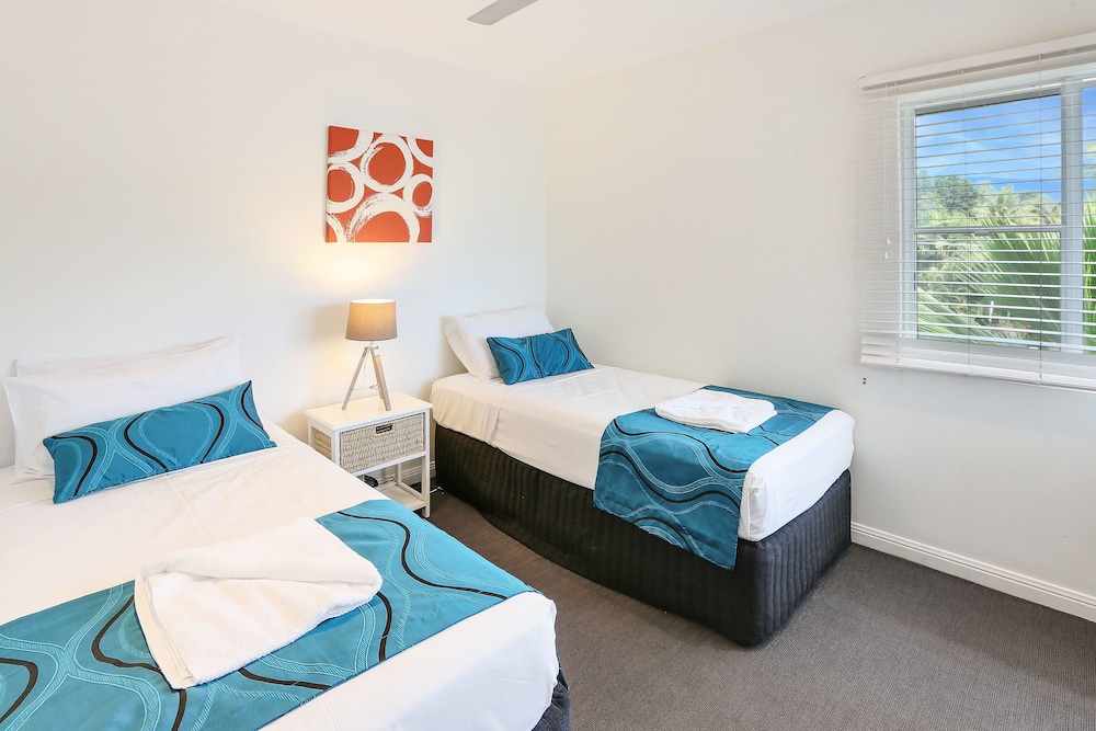On the Beach Holiday Apartments 24/68