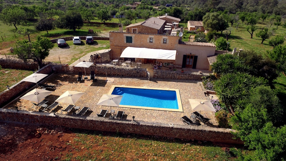 Agroturismo Can Porreti 41/50