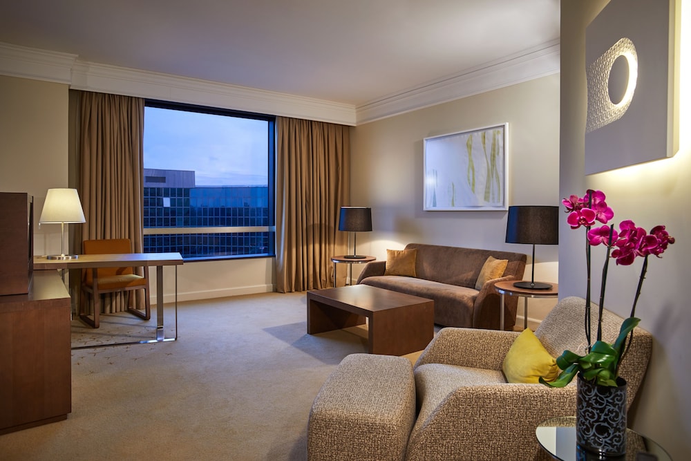 HYATT REGENCY BELGRADE 58/76