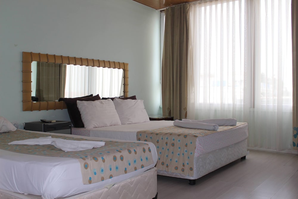 Nest Hotel 10/15