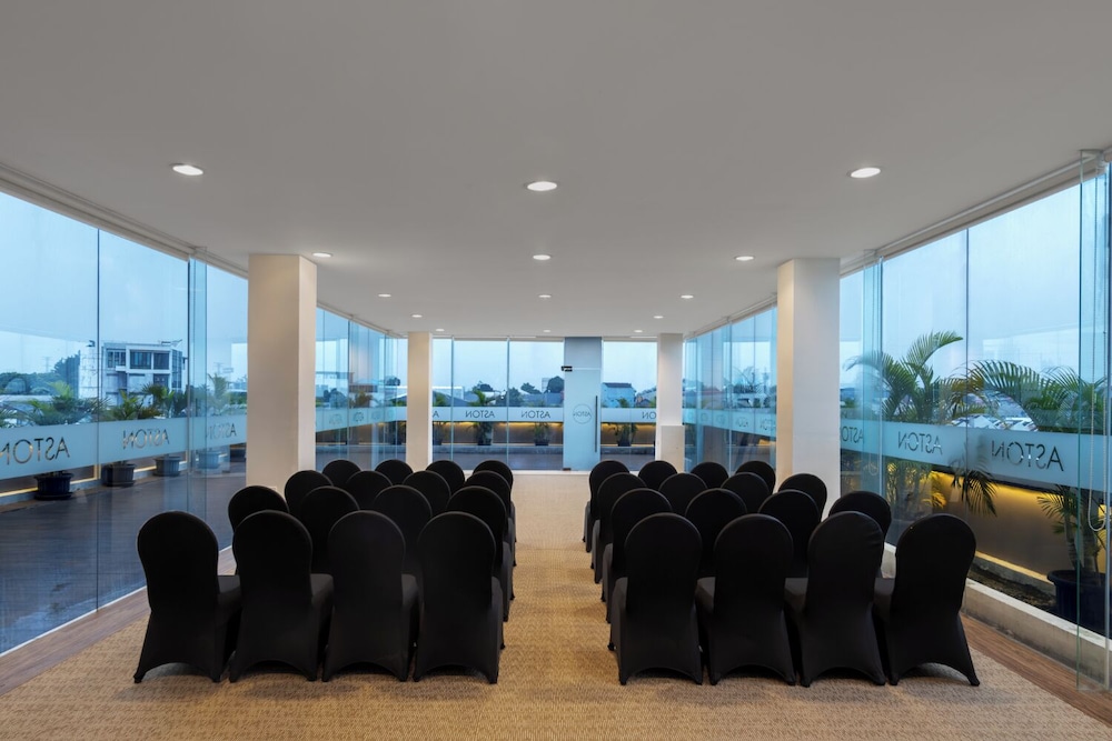 Aston Bintaro Hotel and Conference Center 63/97