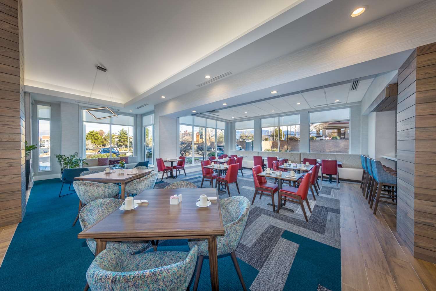 restaurant cafeteria