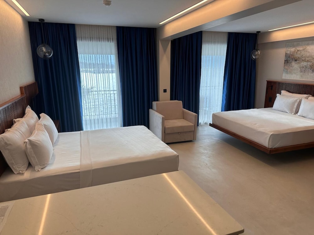 Ertan Hotel Cesme 23/63