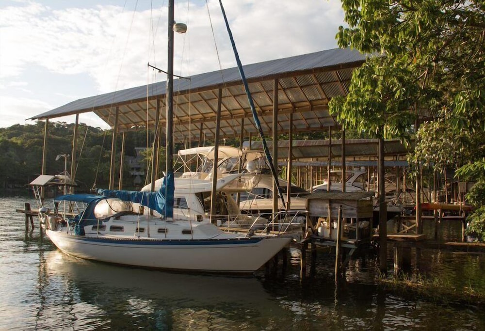 Catamaran 7/33