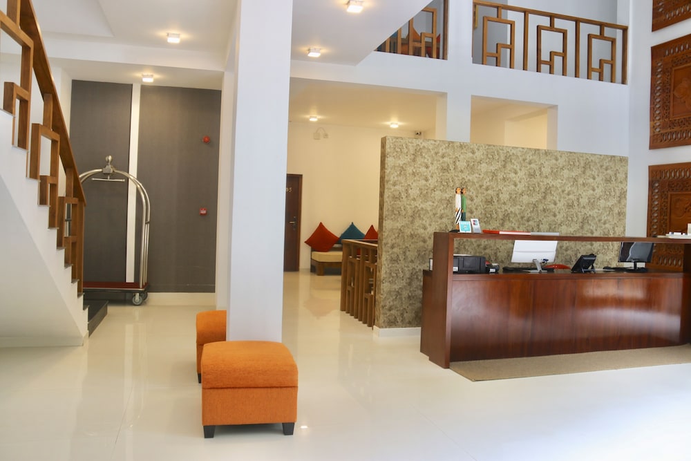 Mount Blue Kandy Hotel And Spa 4/63