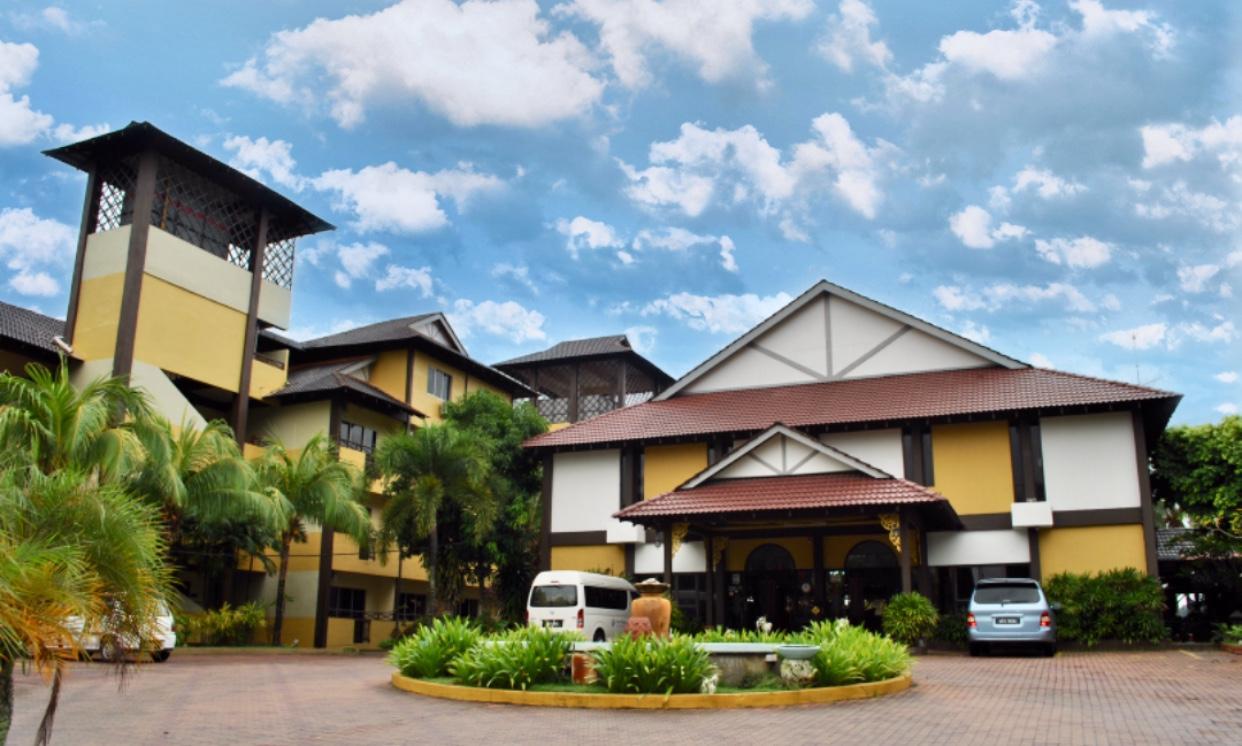 Puteri Bayu Beach Resort 2/42