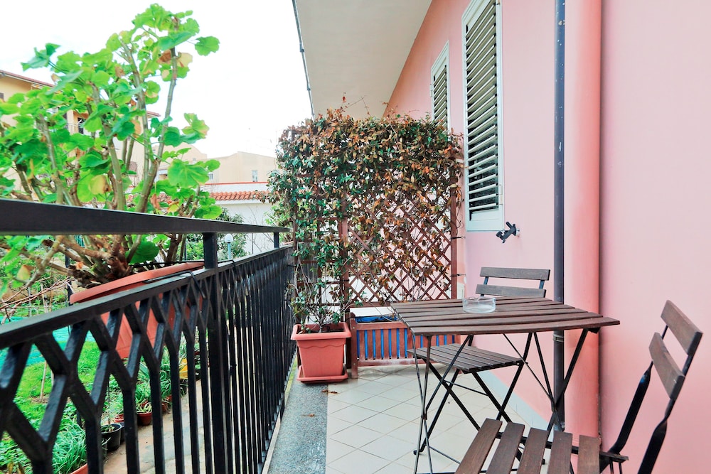 B&B Kosmos photo1