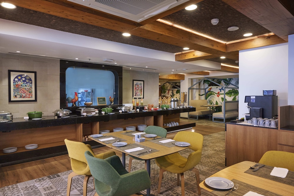 Golden Tulip Vagator Goa 28/31