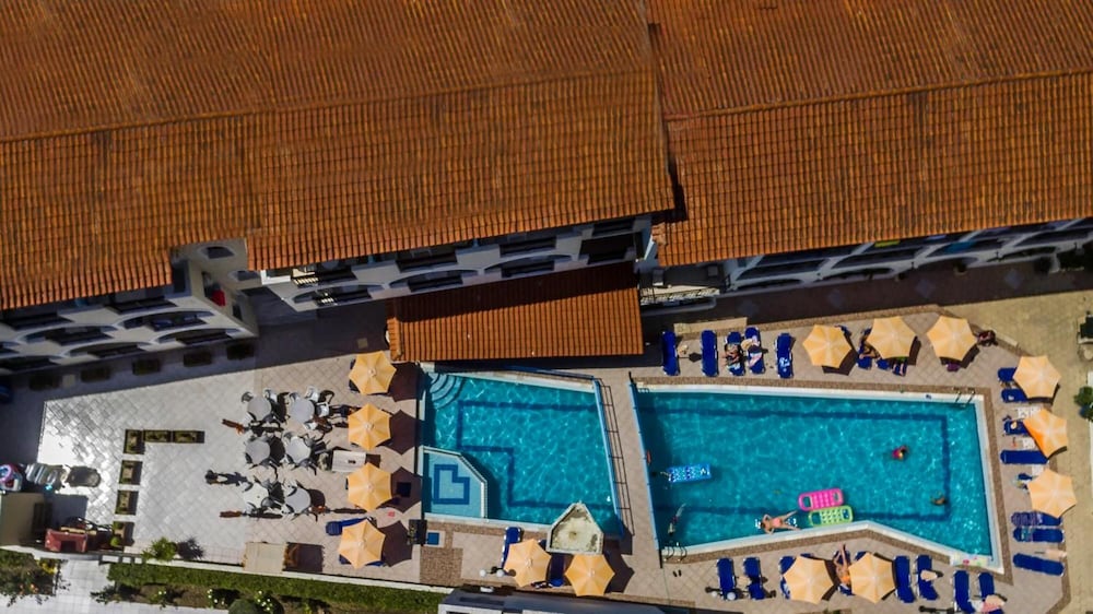 Vossos Hotel Apartments 9/41
