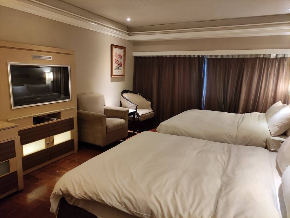 Erin Hotel 15/38