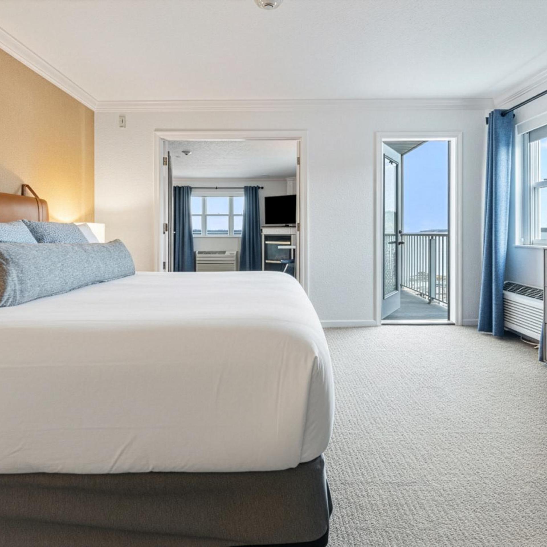 Deluxe, Studio, King Bed