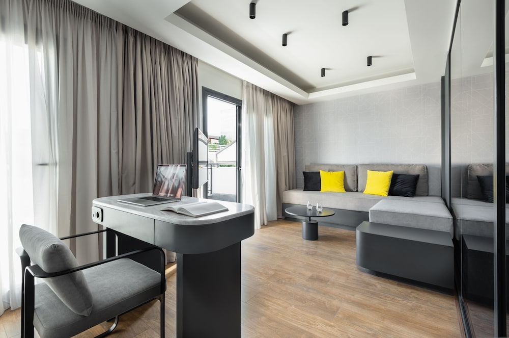 Colors Hotel Athens 37/50