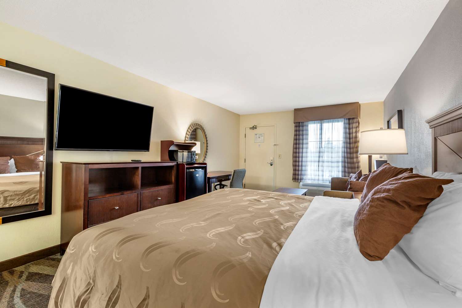 Upgrade, King Bed