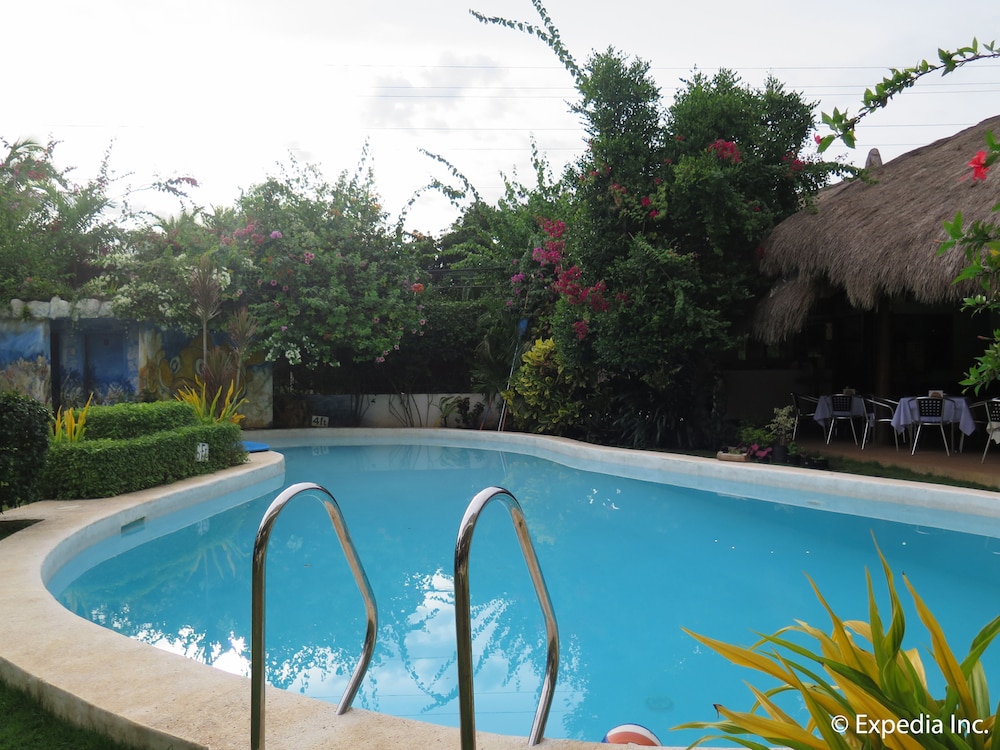 Vanilla Sky Resort 24/50