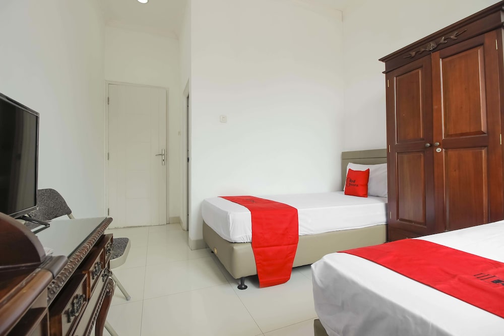 Room, Twin Beds