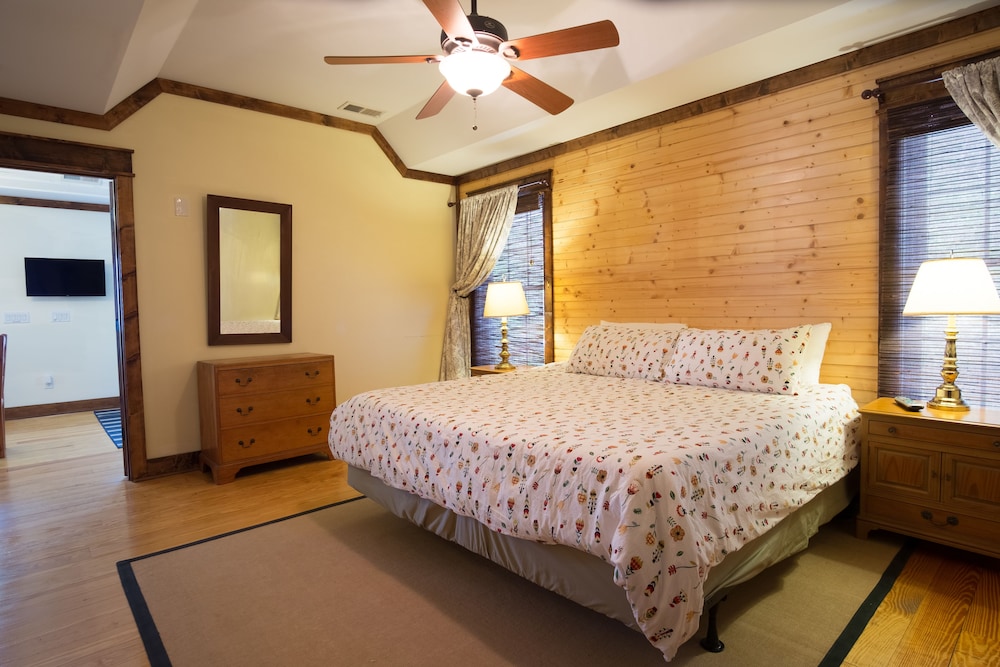 Swamp Rabbit Inn Travelers Rest 11/50