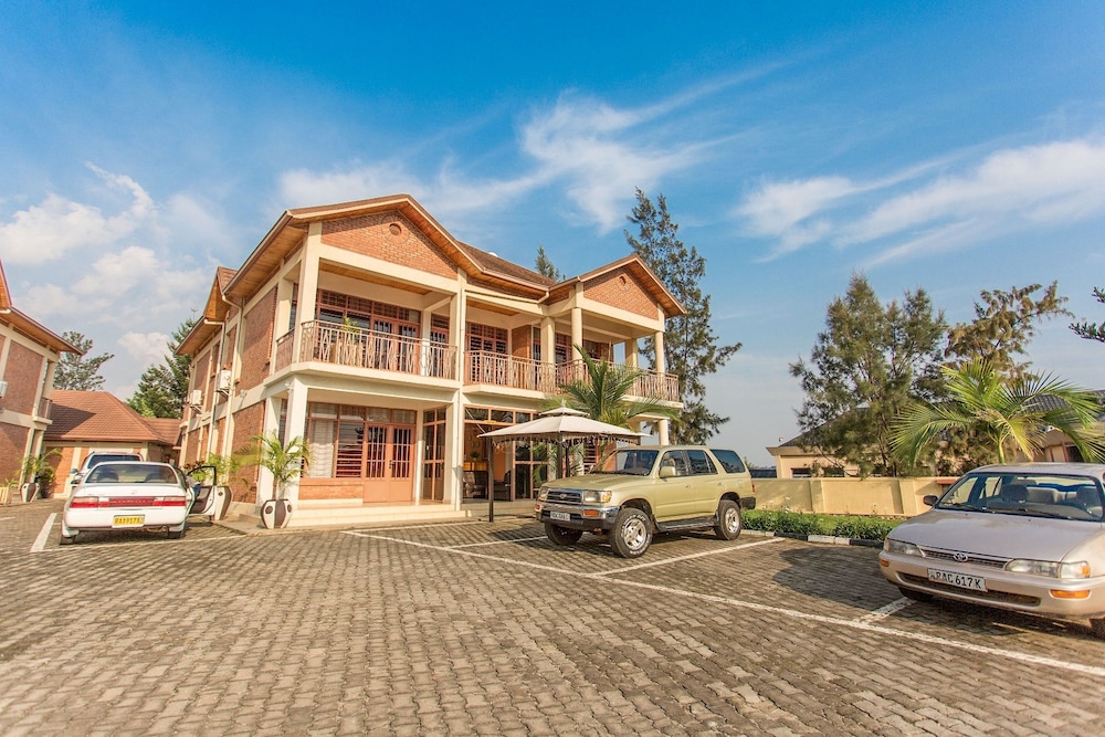 Quiet Haven Hotel 41/50