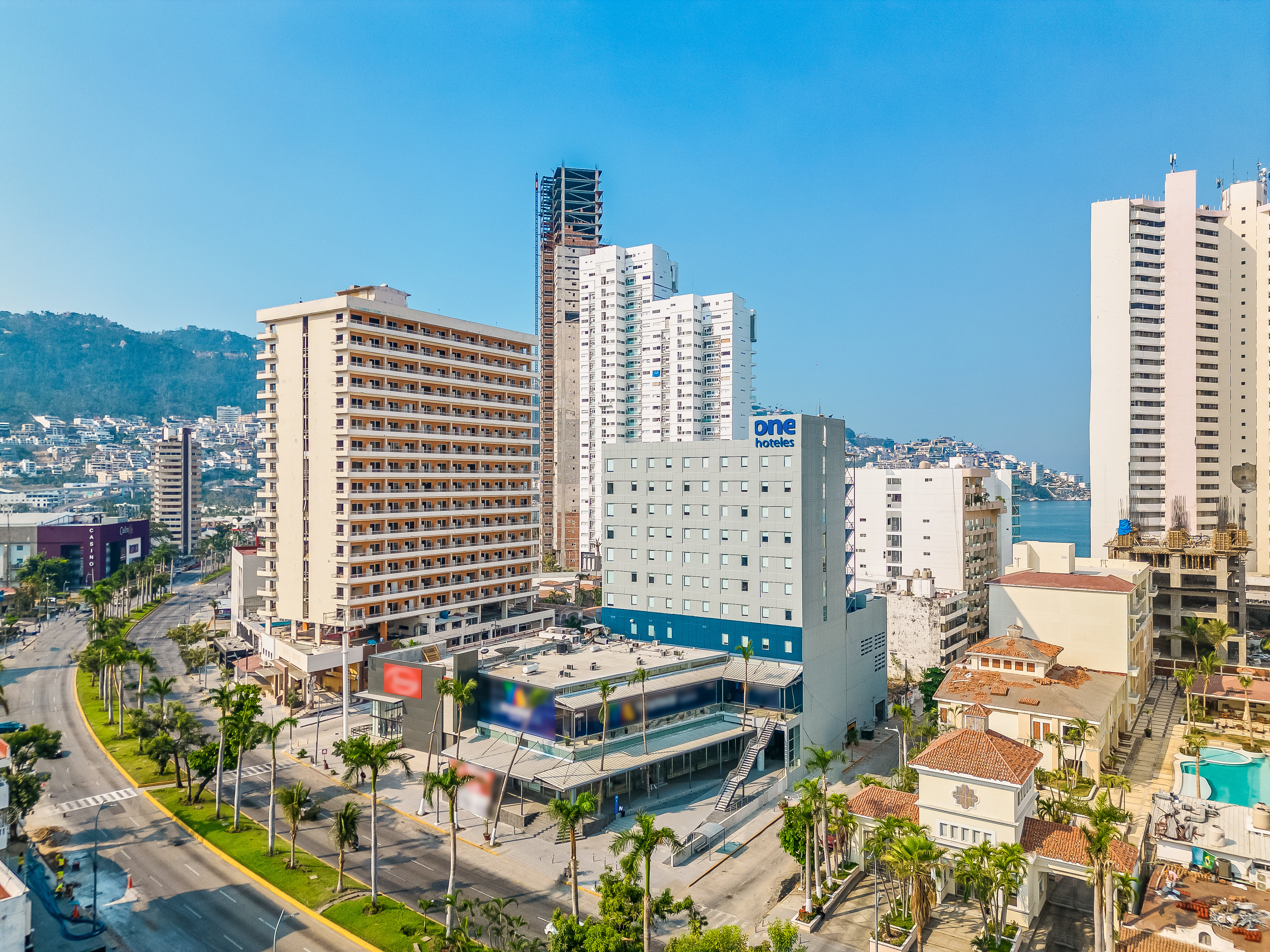 One Acapulco Costera 2/23