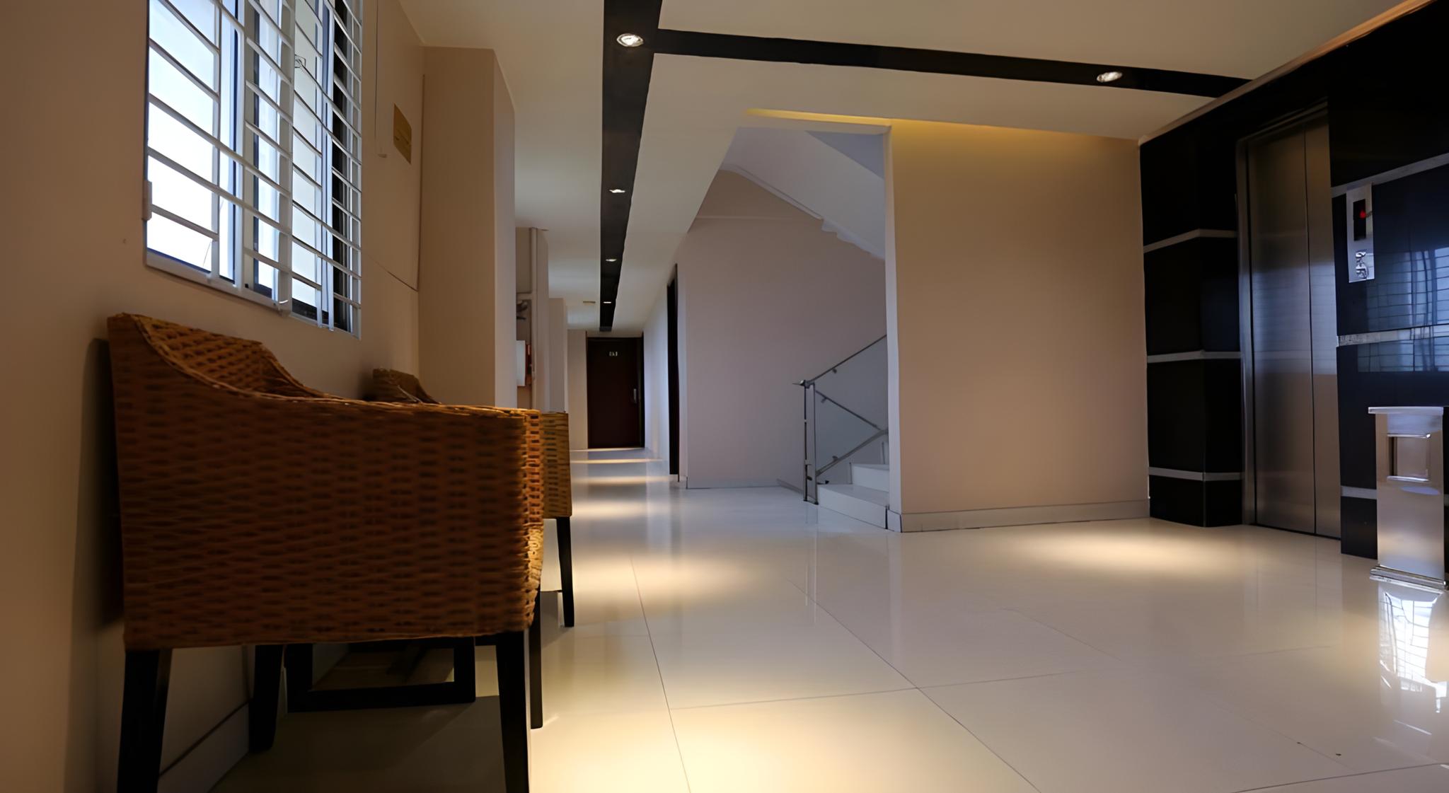 ORCHID BUSINESS HOTEL 24/36