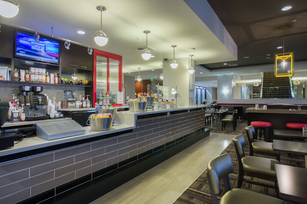Courtyard By Marriott Culver City Los Angeles 10/46