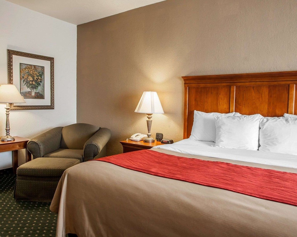 Comfort Inn and Suites Davenport Quad Cities 20/41