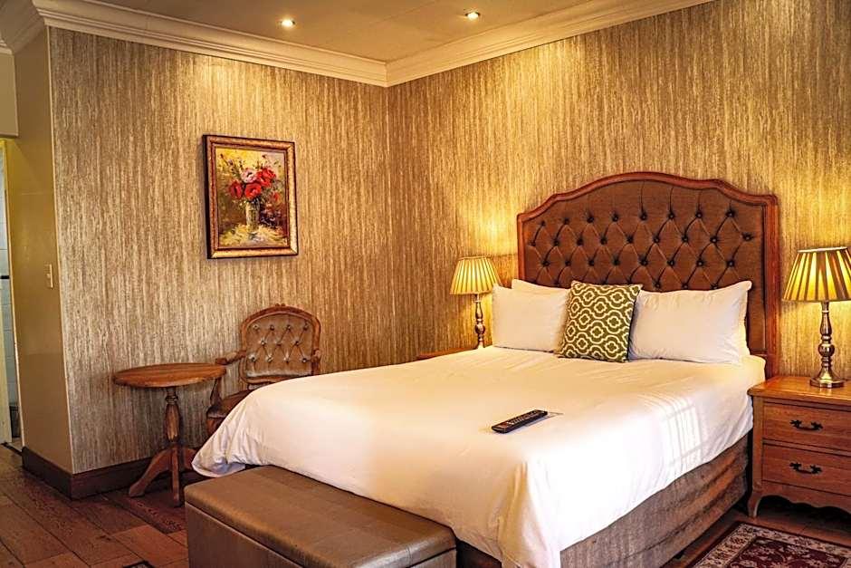 THREE RIVERS LODGE & VILLA ANNA SOPHIA 14/50