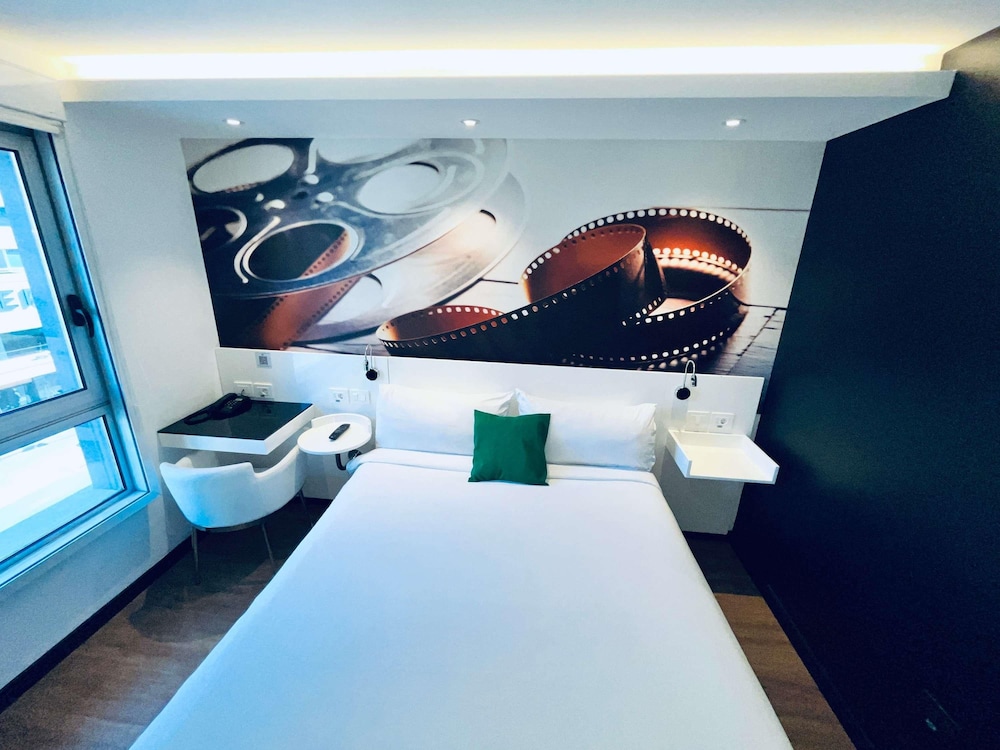 غرفة قياسية بسرير مزدوج، Ibis Styles Montevideo Biarritz 4/10