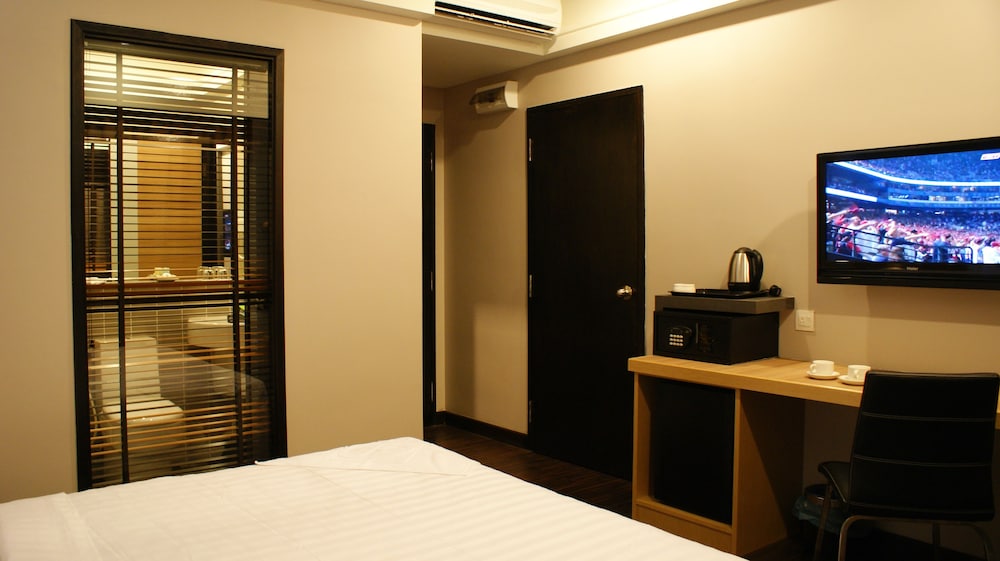De Hotel 12/28