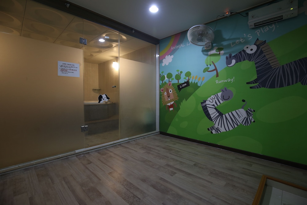 R.I Spa Hotel 25/40