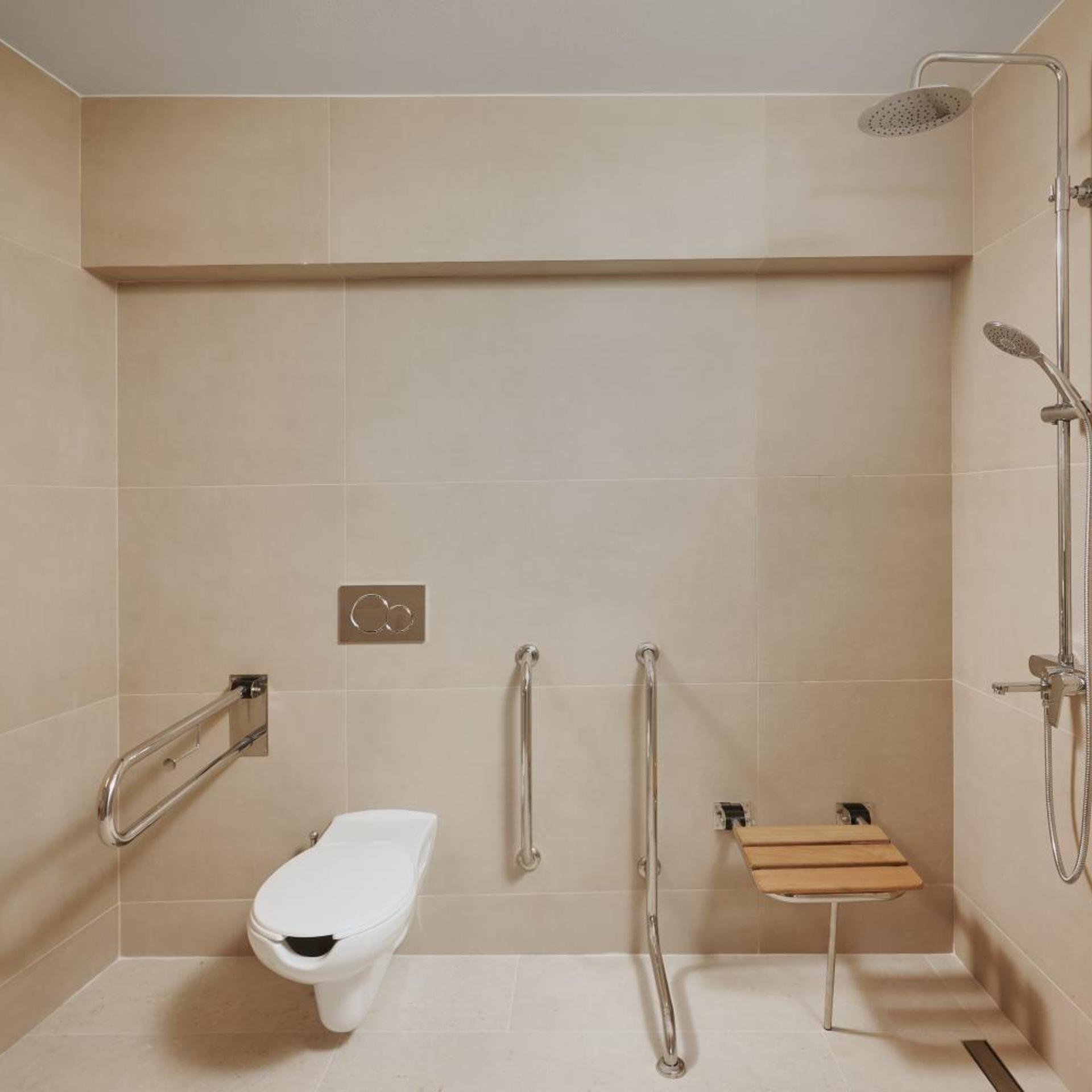 Artemis Hotel 50/52