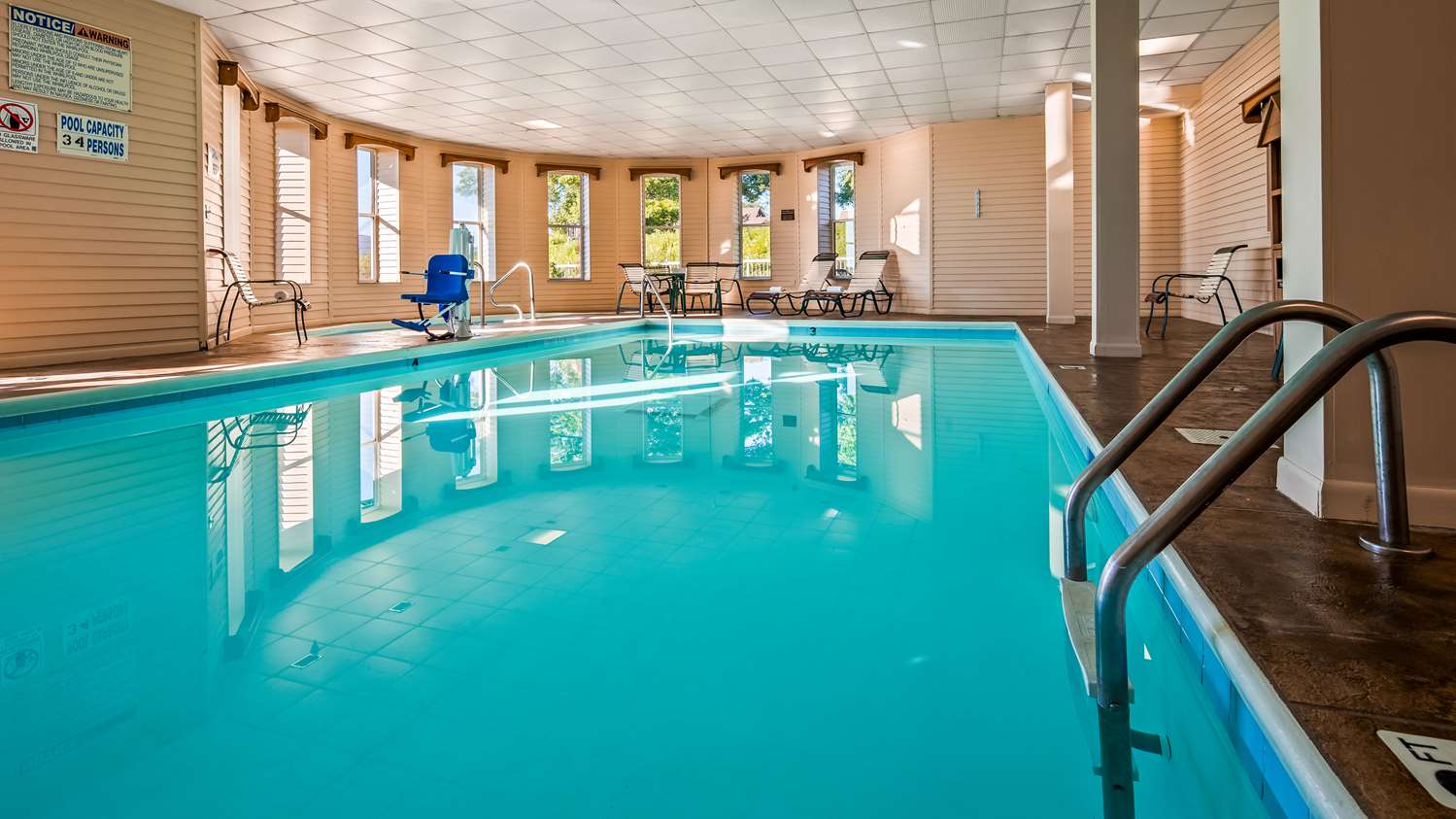 Best Western The Hotel Chequamegon 14/22