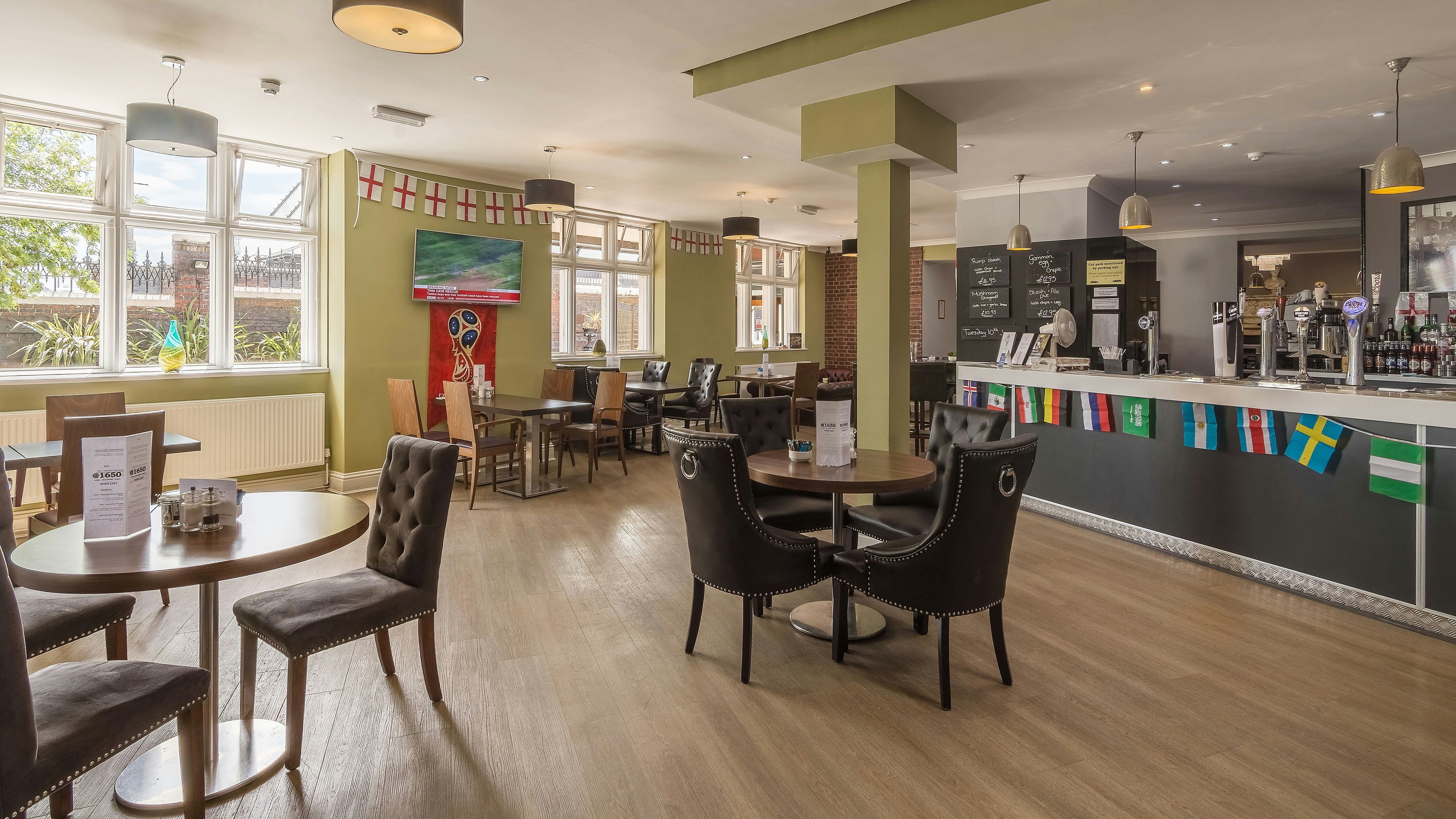 Belvilla Crewe Arms Hotel 38/50
