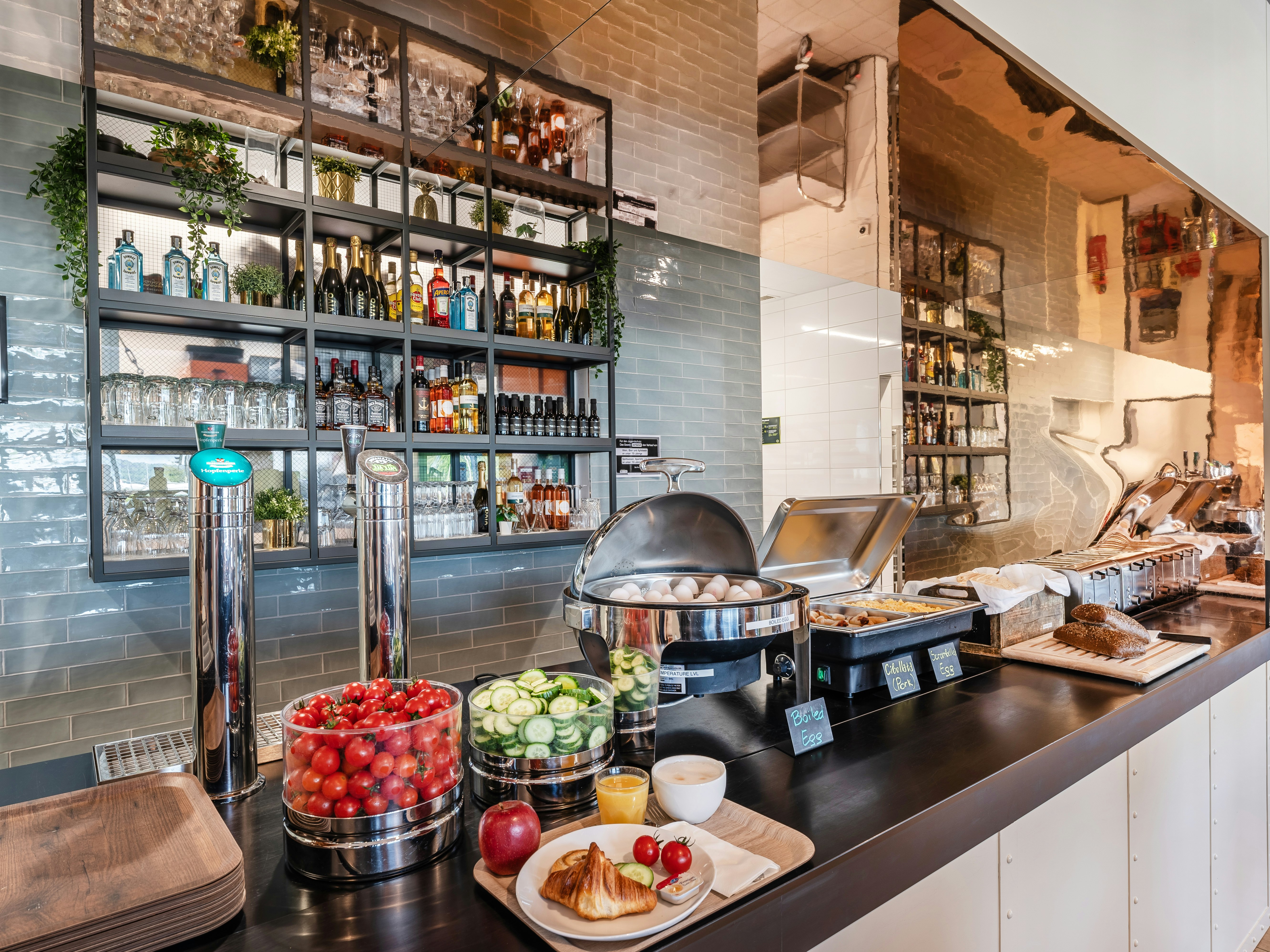 B&B Hotel Zurich Airport 31/38