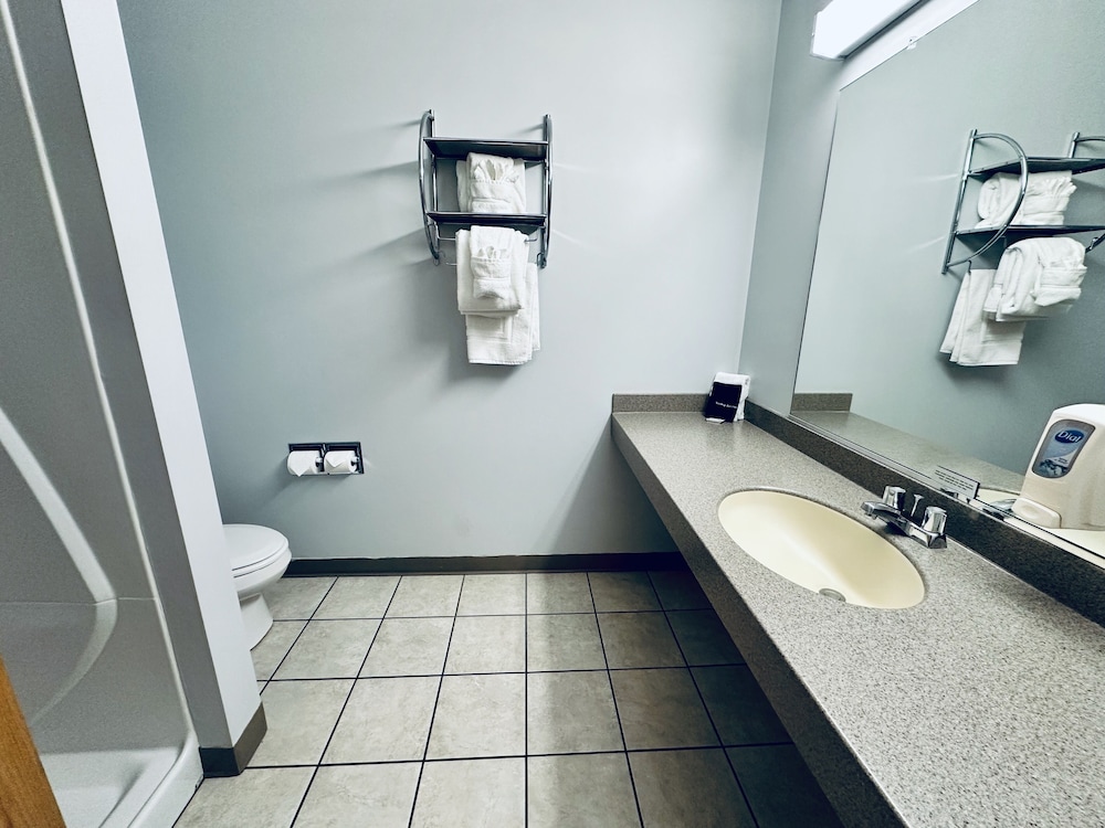 Iveys Motor Lodge Houlton 63/63