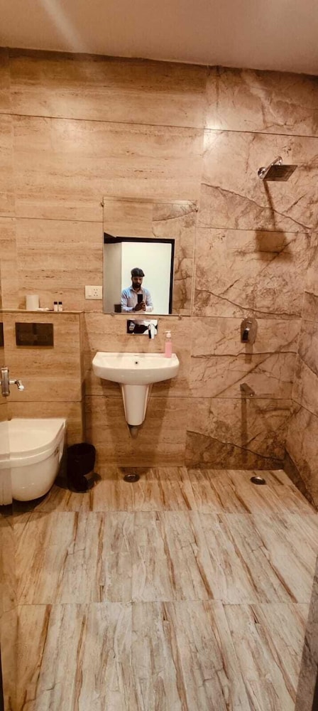 OYO Rooms BHEL Haridwar 35/45