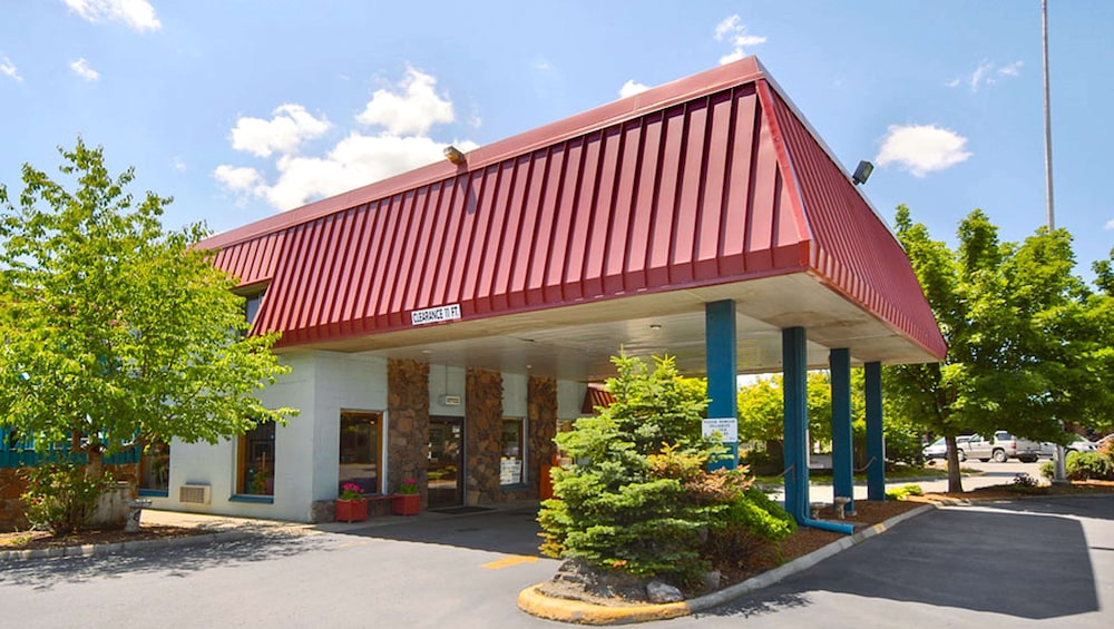 The La Grande Inn 3/48