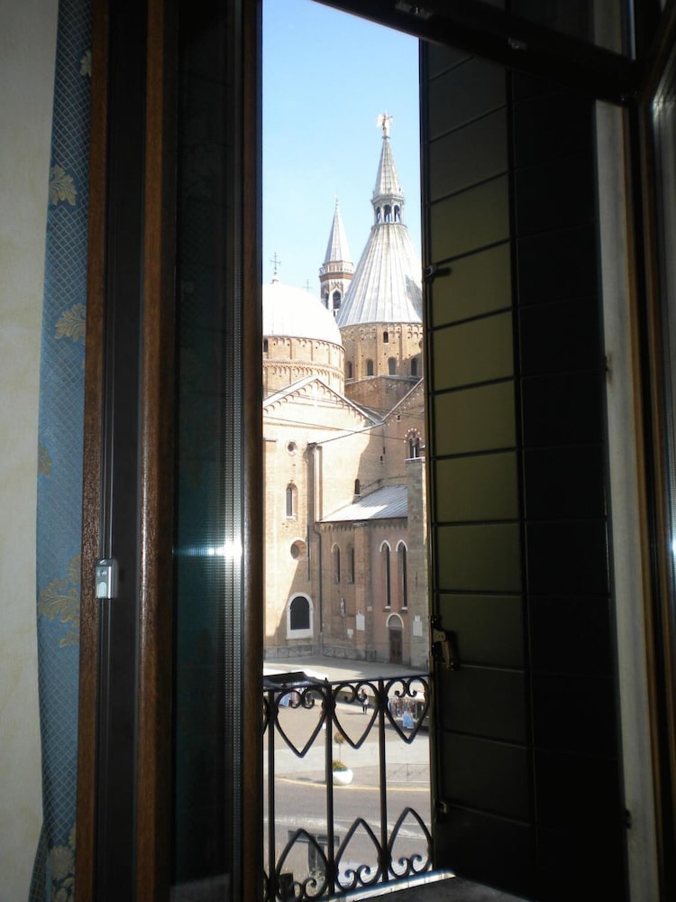 Hotel Donatello 59/63