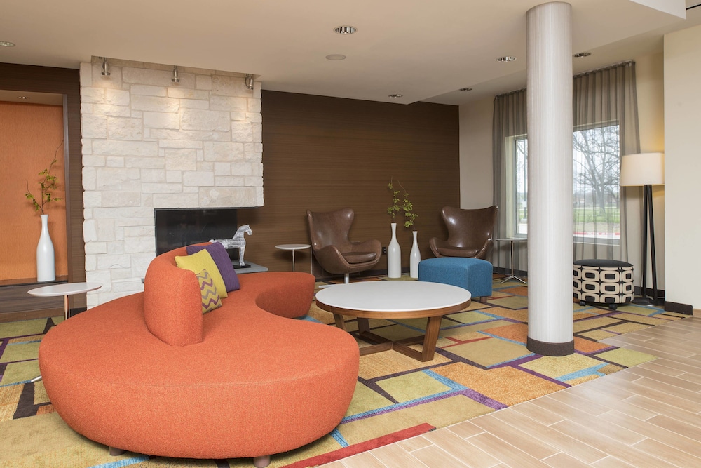 Fairfield Inn Suites Fredericksburg 30/41