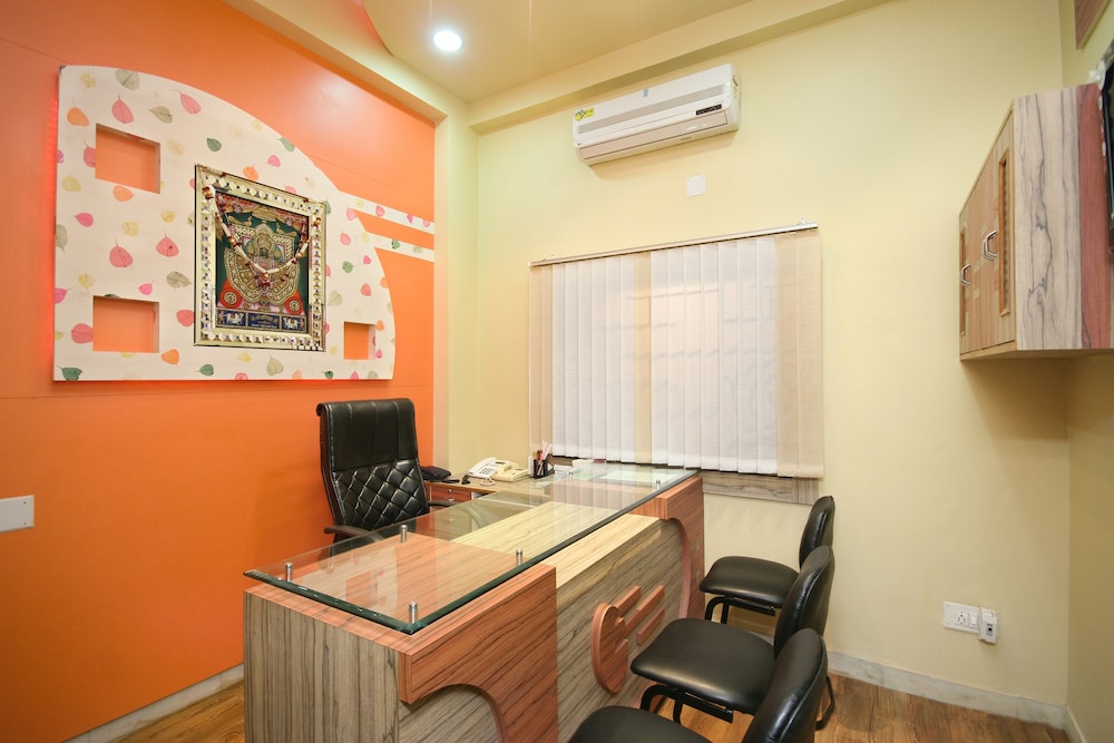 HOTEL PADMINI PALACE 50/56