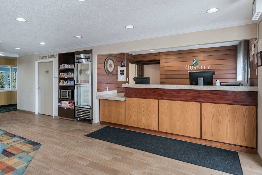 Quality Inn & Suites Bozeman 6/40