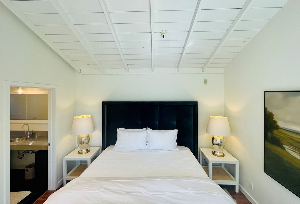 Cottages at Healdsburg 8/31