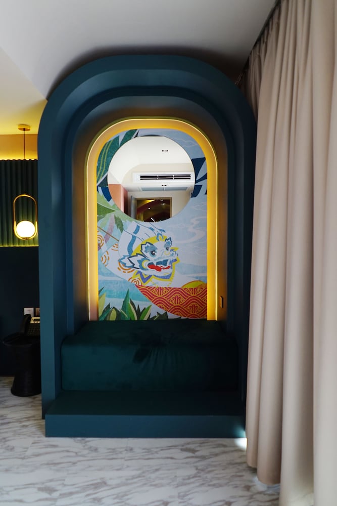 4 Monkeys Hotel Bangkok 13/50